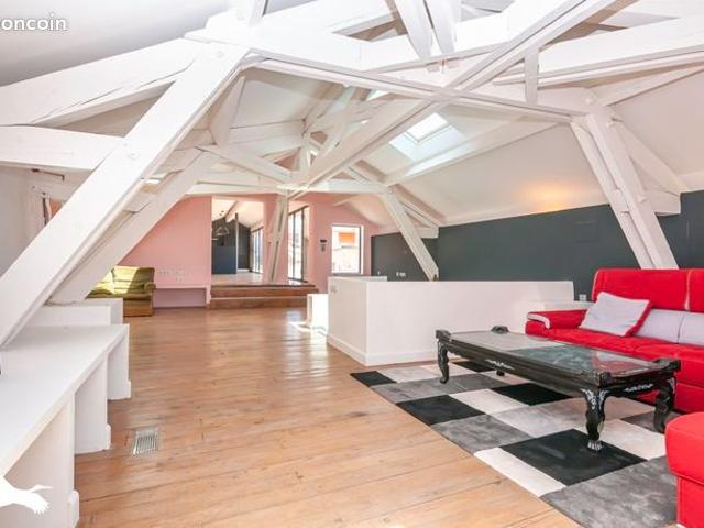 Duplex 8 pièces 328 m²