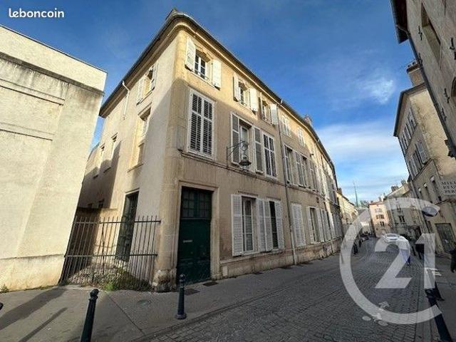 Duplex 9 pièces 112 m²
