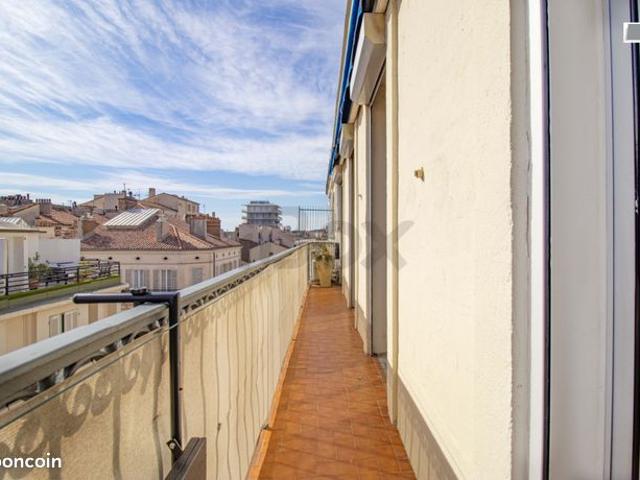 Duplex 9 pièces 159 m²