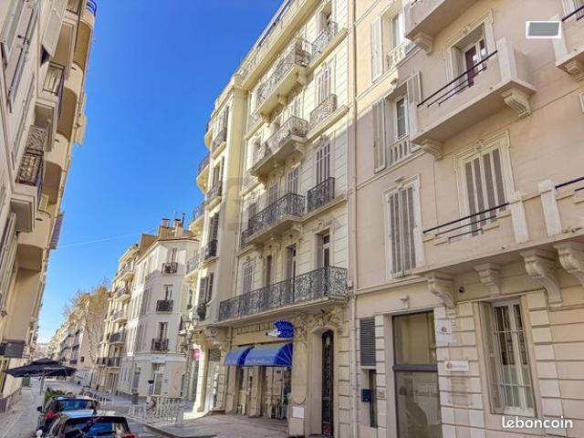 Duplex 9 pièces 159 m²