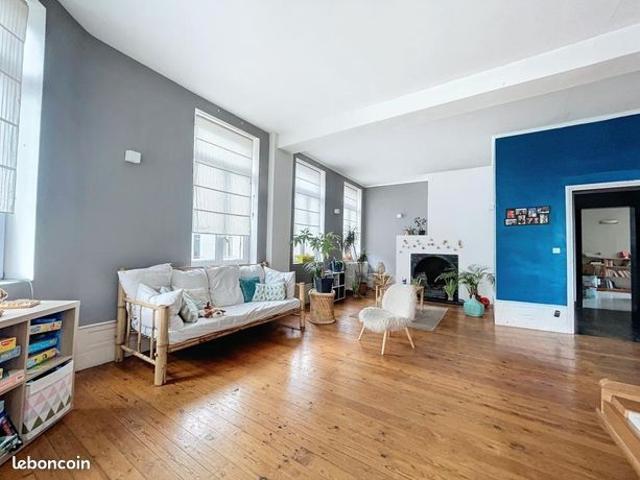 Duplex 9 pièces 250 m²