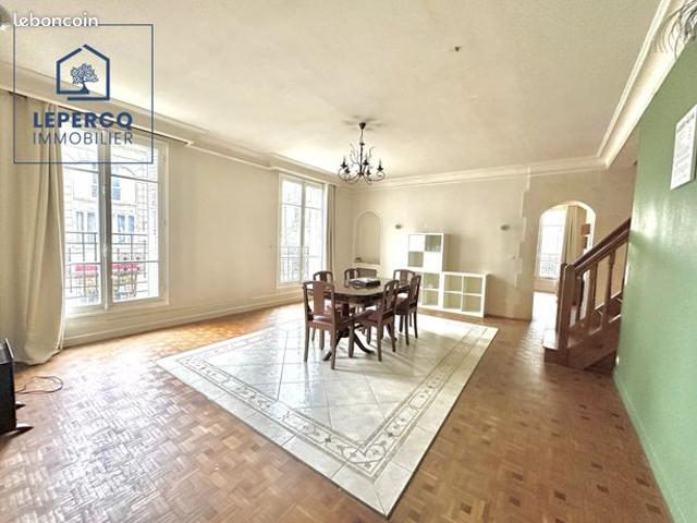 Duplex 9 pièces 265 m²
