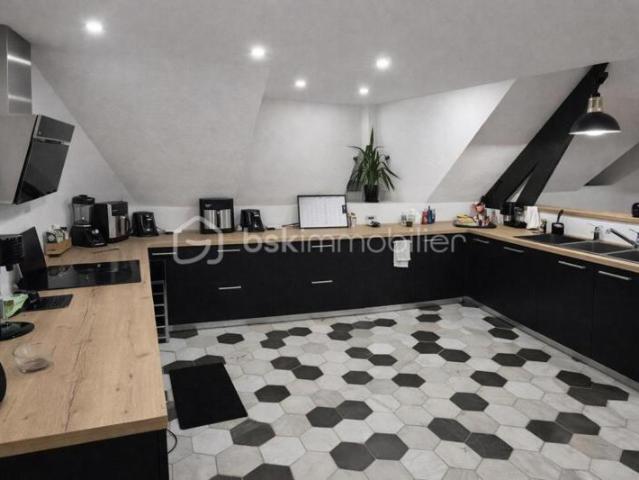 ? Duplex esprit maison – volumes + lumière + zéro travaux