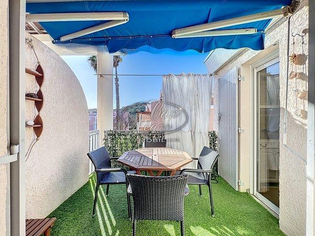 Duplex comprenant 2 chb, sdo, wc séparés, cuisine ouverte su. 45m² Le Lavandou