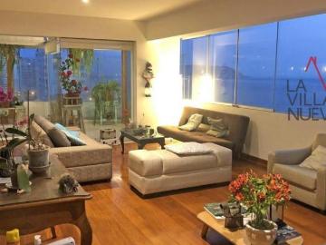 DUPLEX CON LINDA VISTA AL MAR, FRENTE AL MALECON