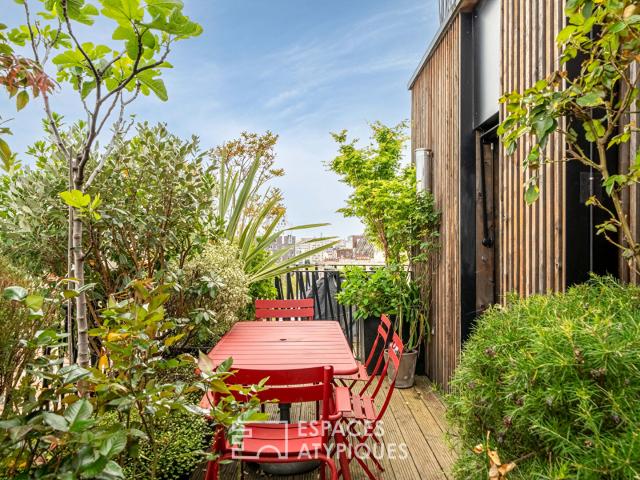 Duplex contemporain aux terrasses végétalisées, esprit canopée urbaine
