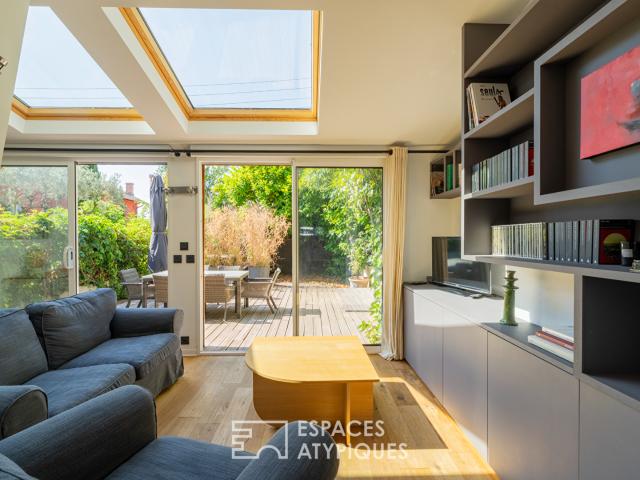 Duplex contemporain, comme une maison proche du centre ville