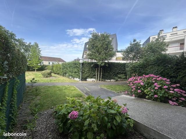 Duplex calme à Coubron | Terrasse 30m² | Parking