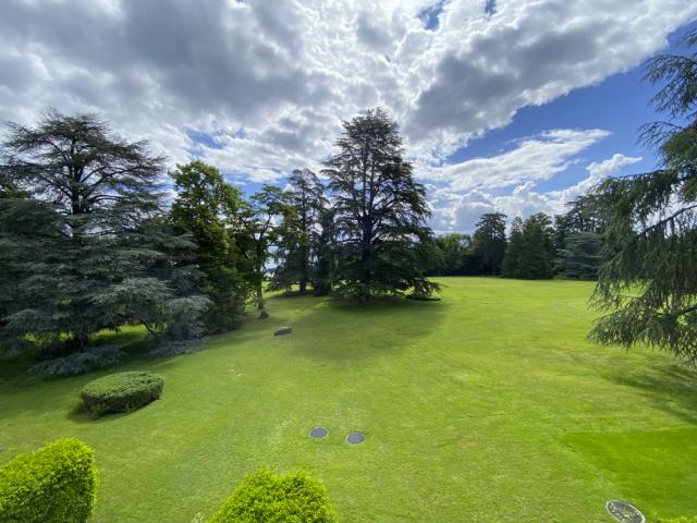 Duplex calme et verdoyant, à quelques pas du lac Léman