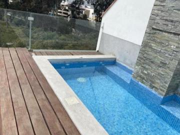 Duplex Chacarilla, frente/parque, 4 dorm c/baño, piscina, parrilla, Aire acond.!