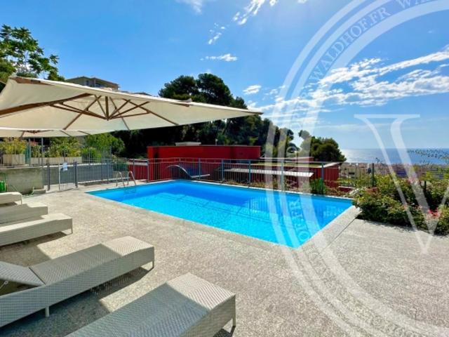 Duplex clé en main récemment rénové avec vue mer panoramique à Roquebrune Cap Martin