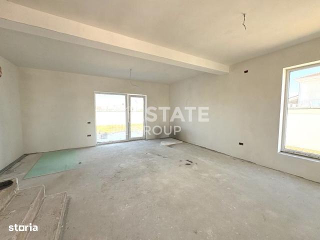 Duplex cu 4 camere in Mosnita Noua la asfalt