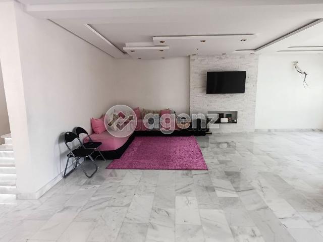 Duplex à vendre 243 m², 4 chambres La Nouvelle Ville Ibn Batouta Tanger