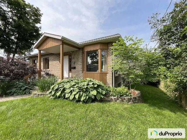 Duplex à vendre Charlesbourg 4 chambres 3 salles de bain #1101