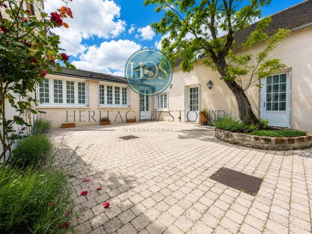 Duplex à vendre à Chantilly centre EXCLUSIVITÉ