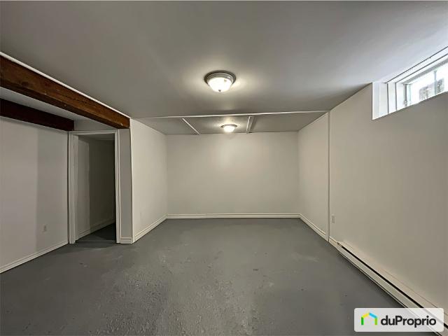 Duplex à vendre Granby 5 chambres 1 salle de bain #1033