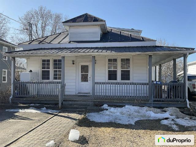 Duplex à vendre Grenville sur la Rouge 2 chambres 1 salle de bain #1099