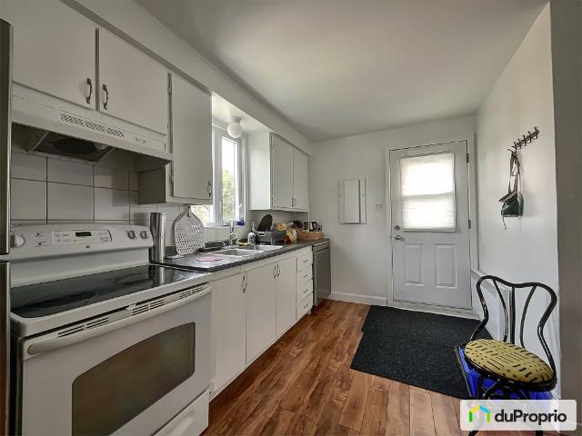 Duplex à vendre Sillery 5 chambres 2 salles de bain #1109
