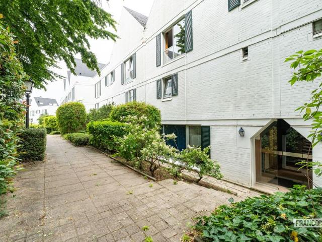 Duplex à vendre pour 585000 euro avec 3 chambres à coucher
