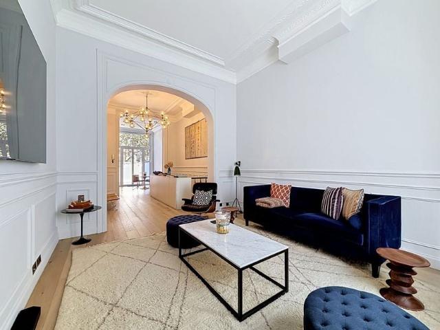 Duplex à vendre pour 1180000 euro avec 2 chambres à coucher