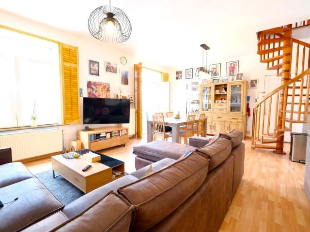 Duplex à vendre pour 289000 euro avec 3 chambres à coucher