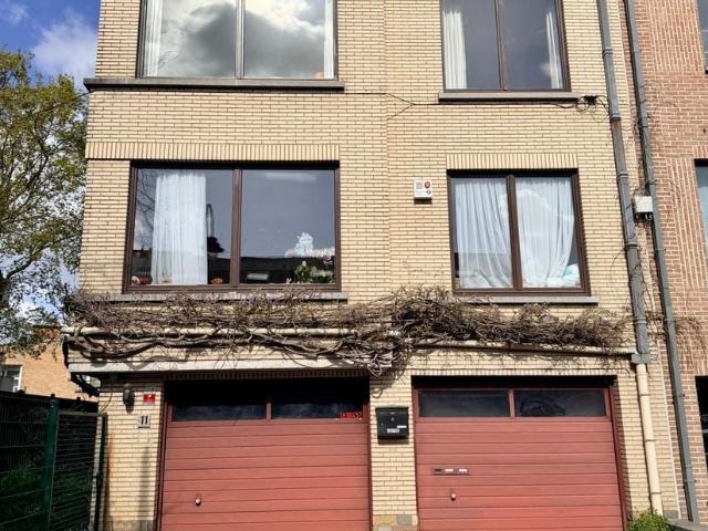 Duplex à vendre pour 300000 euro avec 2 chambres à coucher