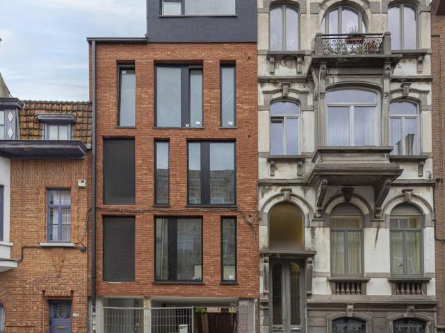 Duplex à vendre pour 385000 euro avec 2 chambres à coucher