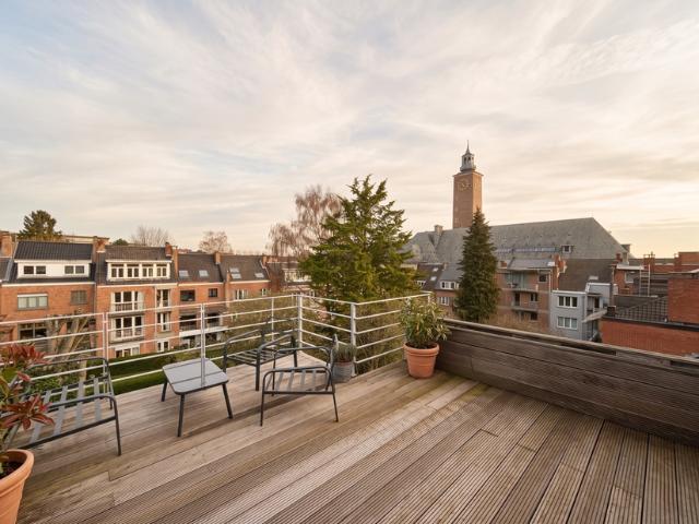 Duplex à vendre pour 399000 euro avec 2 chambres à coucher