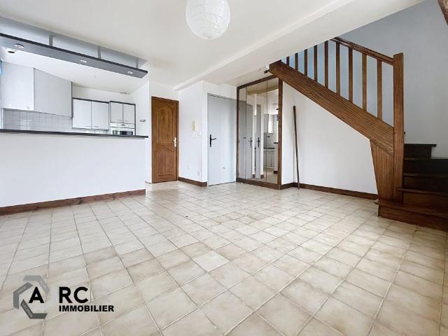Duplex à louer, 2 pièces La Chapelle Saint Mesmin 45380