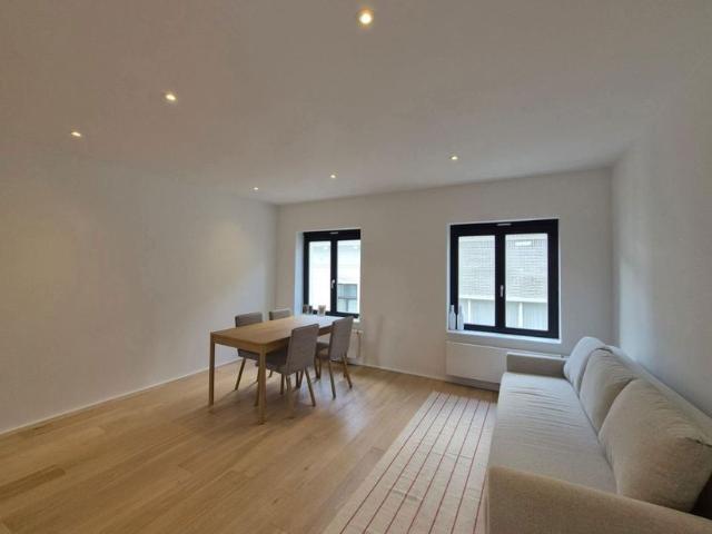 Duplex à louer pour 1490 euro avec 2 chambres à coucher
