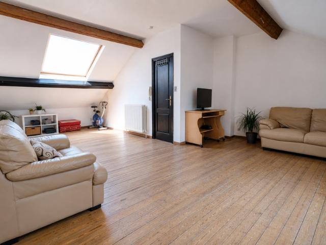 Duplex à louer pour 1500 euro avec 3 chambres à coucher