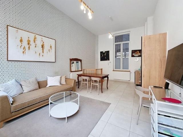 Flat à louer pour 1050 euro