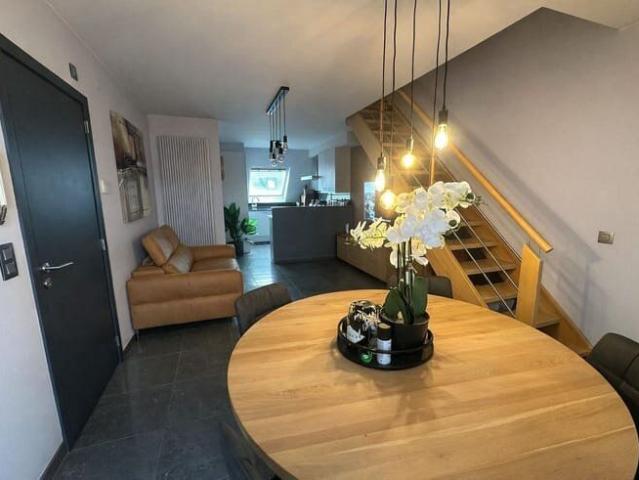 Duplex apartment for rent in the heart of Erembodegem