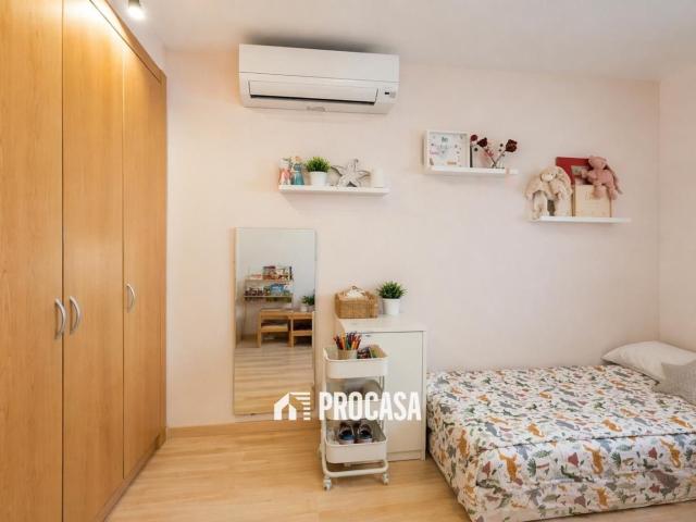 Dúplex ático con gran terraza en el centro de Roses 113m² Roses