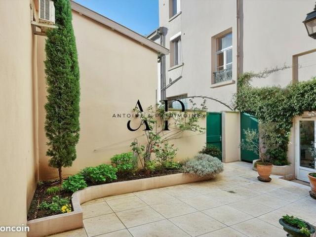 Duplex avec terrasse privative et sous sol
