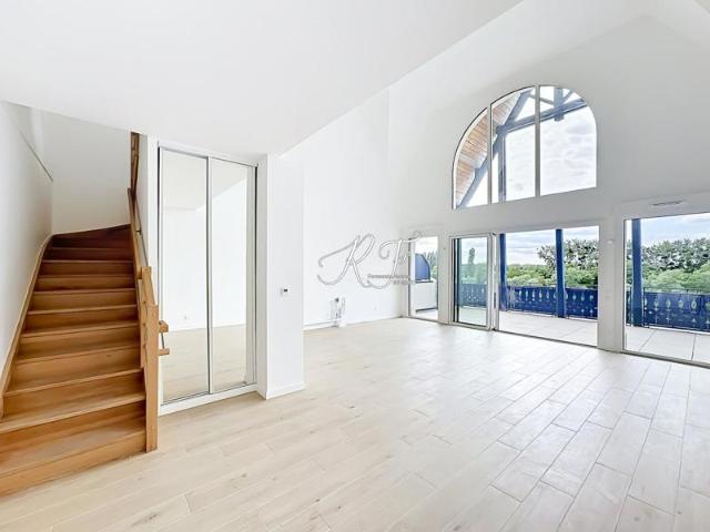 Duplex avec vue imprenable sur la seine
