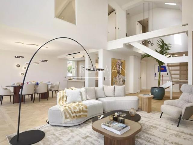 Duplex Belle Époque d'Exception avec Vue Panoramique Cannes
