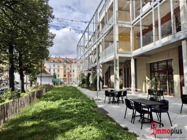 Duplex d'architecte F4 avec deux terrasses, sécurisé, au coe