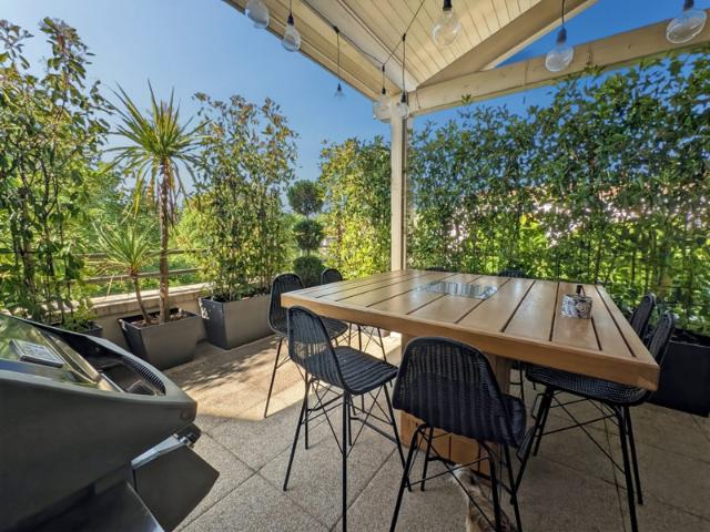 Duplex d'exception – 140 m² habitables 172 m² au sol – T