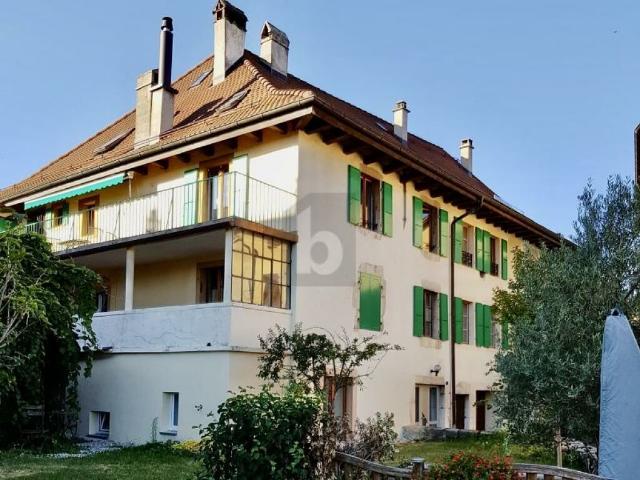 DUPLEX D'EXCEPTION AVEC VUE LAC DERNIER ÉTAGE