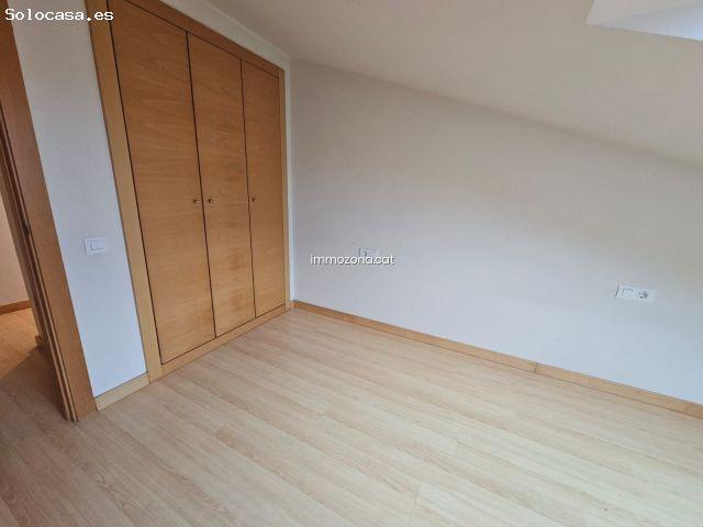 DÚPLEX DE 3 HABITACIONES, 2 BAÑOS, 2ª PLANTA CON ASCENSOR, BALCÓN, CON PARQUING Y TRASTERO, EN BREDA