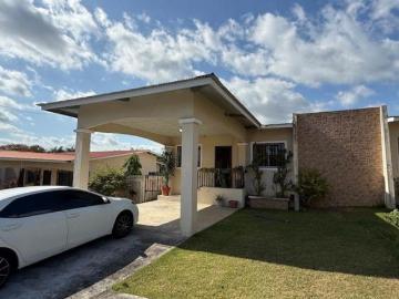 Dúplex de 3 habitaciones en Santa Mónica, San Pablo Viejo. Vive a 5km de City Mall, David