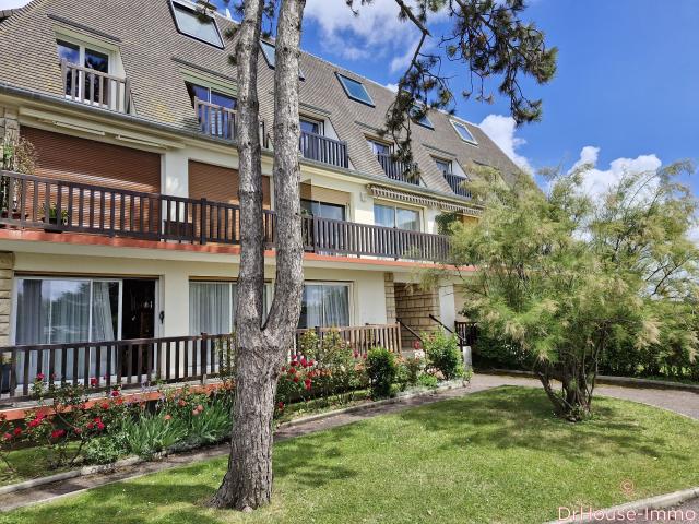 Duplex de 3 pièces avec balcons à deux pas de la plage