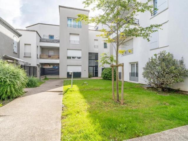 Duplex de 3 pièces de 67,7 m² à Stains