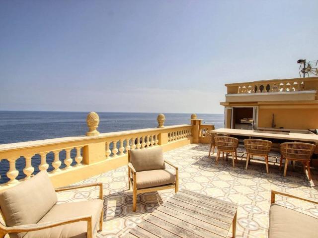 Duplex de prestige de 92 m2 en location Cap d'Ail, Provence Alpes Côte d'Azur