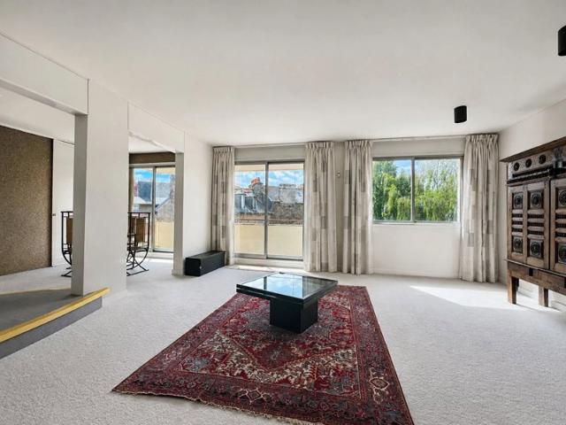 Duplex de 138 m² au coeur de ville, lumière, volumes et caractère