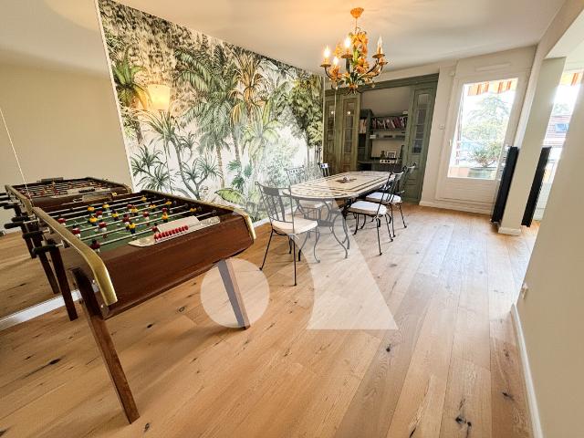 Duplex de 130 m2 5 pièces avec vue sur le Jura, à Ferney Voltaire