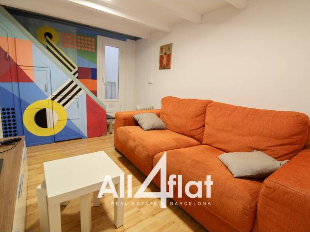 ESTUDIO DE 40M2 EN LA NOVA ESQUERRA DE L'EIXAMPLE CON 2 HABITACIONES,BAÑO COMPLETO,COCINA EQUIPADA. AMUEBLADO