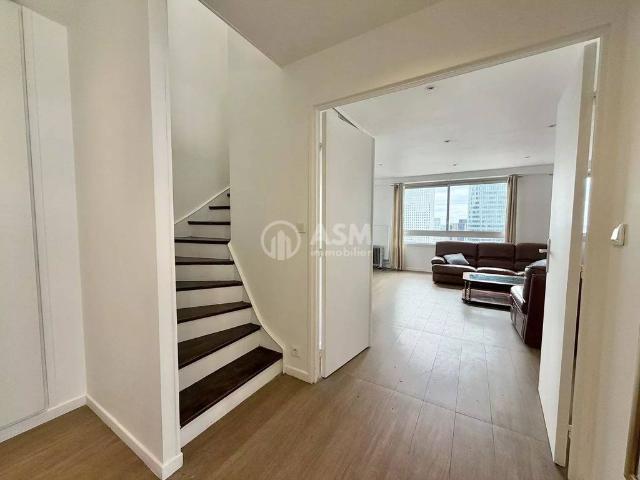 Duplex de 4 pièces de luxe en vente Courbevoie, Île de France