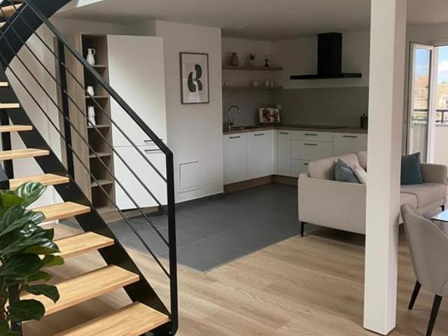 Duplex de 4 pièces en parfait état 108m² Valenciennes